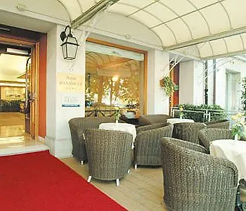 Hannover מלון 4*
